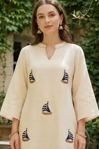 Women Ethnic Motifs Embroidered Regular Thread Work Pure Cotton Kurta with Trousers