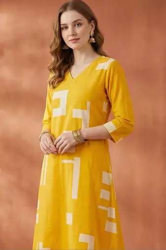 Women Printed Regular Pure Cotton Kurta with Trousers