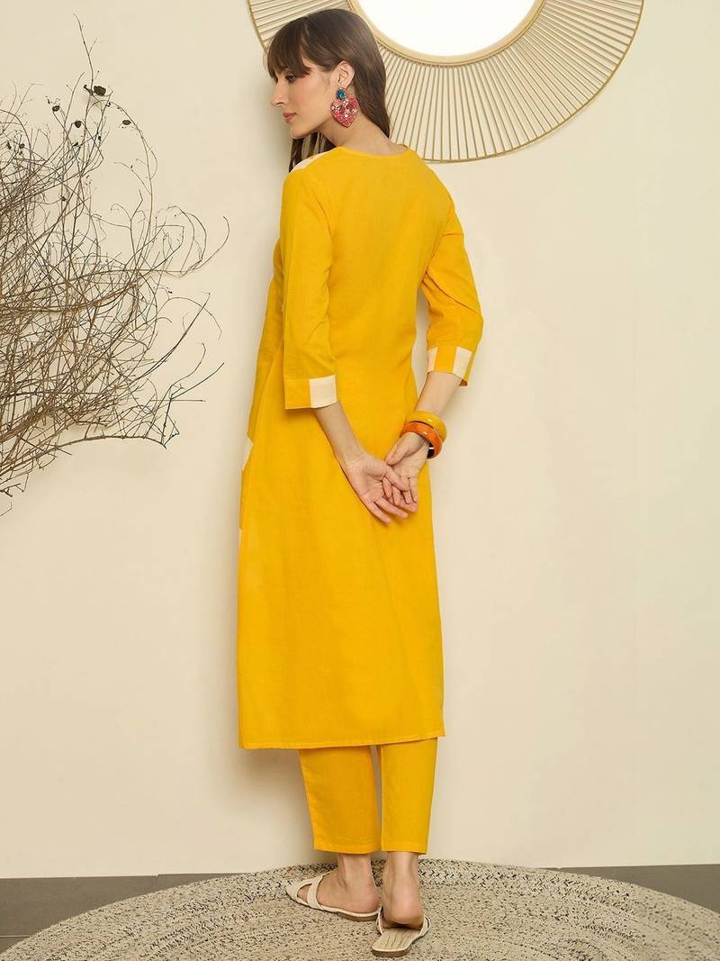 Women Printed Regular Pure Cotton Kurta with Trousers