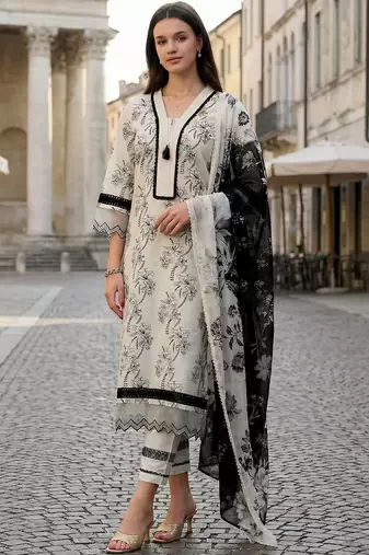 Women Floral Printed Regular Pure Cotton Kurta with Trousers & With Dupatta