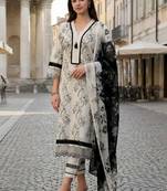 Women Floral Printed Regular Pure Cotton Kurta with Trousers & With Dupatta