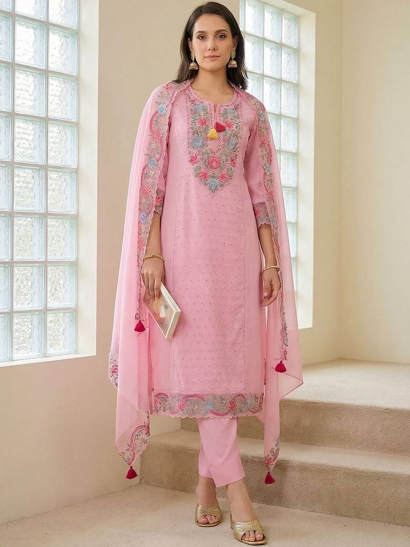 Women Floral Embroidered Regular Thread Work Pure Cotton Kurta with Trousers & With Dupatta
