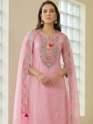 Women Floral Embroidered Regular Thread Work Pure Cotton Kurta with Trousers & With Dupatta 2