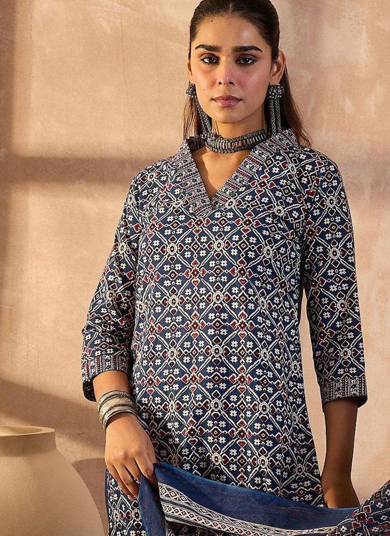 Women Printed Regular  Cotton Kurta with Trousers & With Dupatta