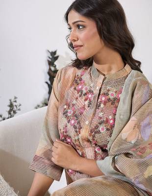 Women Floral Printed Regular Thread Work Chanderi Silk Kurta with Trousers & With Dupatta 2