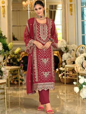 Floral Embroidered Organza Thread Work Kurta With Trousers & Dupatta 3