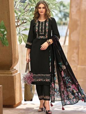 Women Floral Embroidered Regular Thread Work Linen Kurta with Trousers & With Dupatta 1
