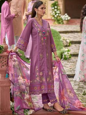 Women Floral Embroidered Panelled Thread Work Kurta with Trousers & With Dupatta 4