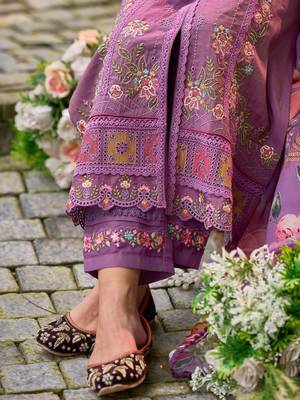 Women Floral Embroidered Panelled Thread Work Kurta with Trousers & With Dupatta 7
