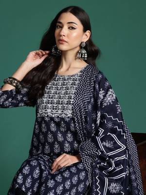 Ethnic Motifs Printed Thread Work Kurta with Trousers & With Dupatta 2