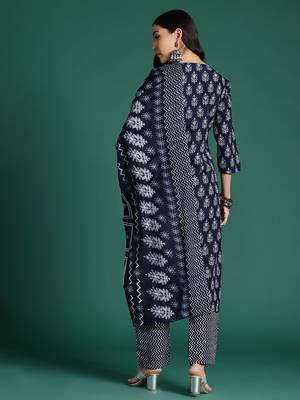 Ethnic Motifs Printed Thread Work Kurta with Trousers & With Dupatta 7