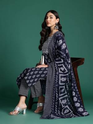 Ethnic Motifs Printed Thread Work Kurta with Trousers & With Dupatta 8