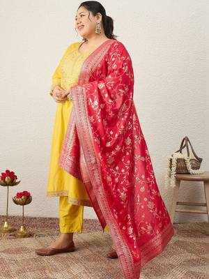 Plus Size Embroidered Regular Kurta with Trousers & With Dupatta 3