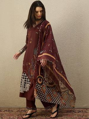 Women Ethnic Motifs Printed Regular Thread Work Kurta with Trousers & With Dupatta 1