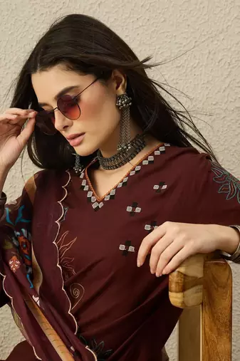 Women Ethnic Motifs Printed Regular Thread Work Kurta with Trousers & With Dupatta