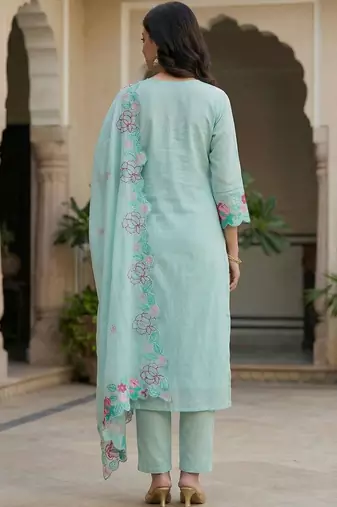 Women Floral Embroidered Regular Thread Work Pure Cotton Kurta with Trousers & With Dupatta