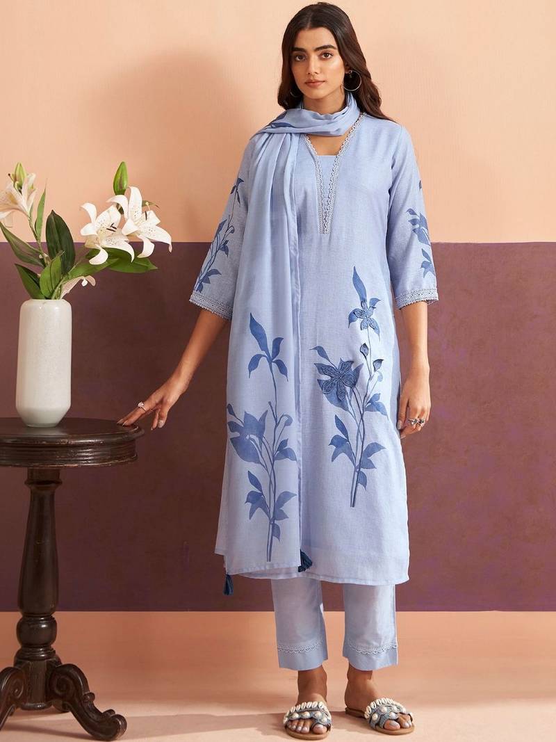 Women Floral Printed Regular Patchwork Linen Kurta with Trousers & With Dupatta