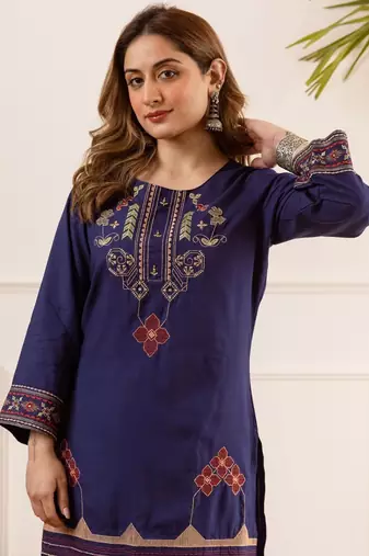 Women Ethnic Motifs Embroidered Regular Thread Work Kurta with Palazzos
