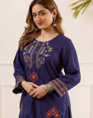 Women Ethnic Motifs Embroidered Regular Thread Work Kurta with Palazzos 4