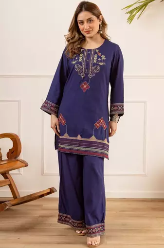 Women Ethnic Motifs Embroidered Regular Thread Work Kurta with Palazzos