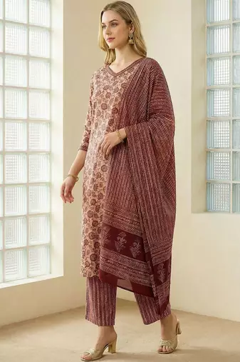 Women Floral Printed Regular Pure Cotton Kurta with Trousers & With Dupatta