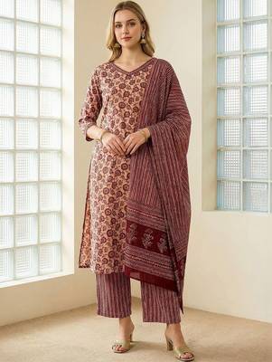 Women Floral Printed Regular Pure Cotton Kurta with Trousers & With Dupatta 5