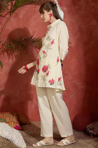 Women Floral Embroidered Regular Thread Work Pure Cotton Kurta with Trousers
