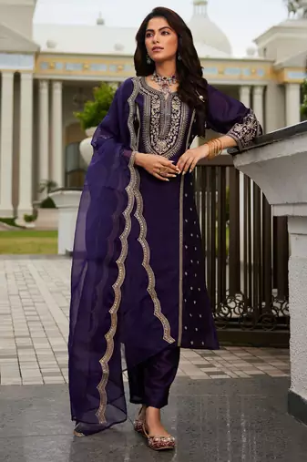 Women Ethnic Motifs Embroidered Panelled Kurta with Trousers & With Dupatta