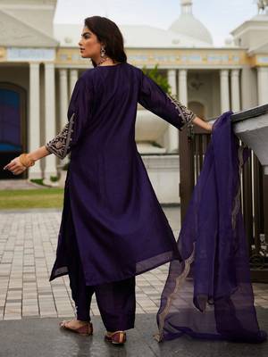Women Ethnic Motifs Embroidered Panelled Kurta with Trousers & With Dupatta 5