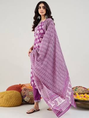 Floral Printed Gotta Patti Pure Cotton Straight Kurta with Trouser & Dupatta 5
