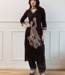 Women Embroidered Regular Beads and Stones Kurta with Trousers
