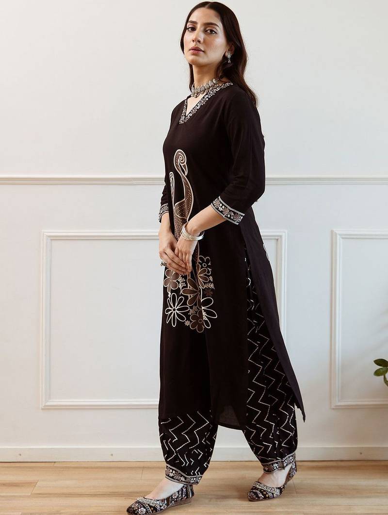 Women Embroidered Regular Beads and Stones Kurta with Trousers