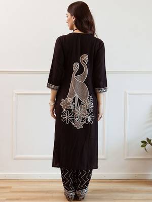 Women Embroidered Regular Beads and Stones Kurta with Trousers 5