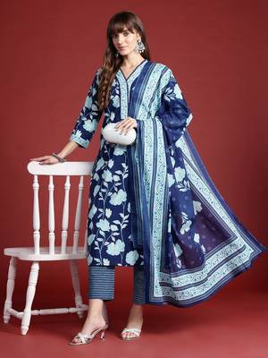 Floral Printed Pure Cotton Kurta With Trousers & Dupatta 7