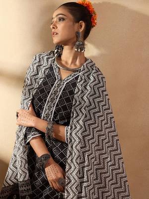 Printed Regular Pure Cotton Kurta with Salwar & Dupatta 2