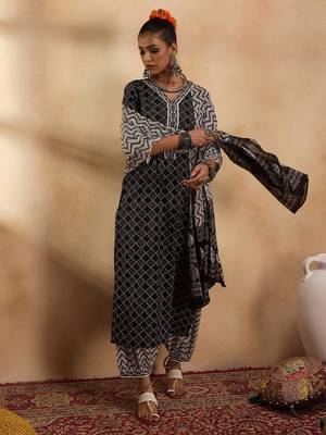 Printed Regular Pure Cotton Kurta with Salwar & Dupatta 1