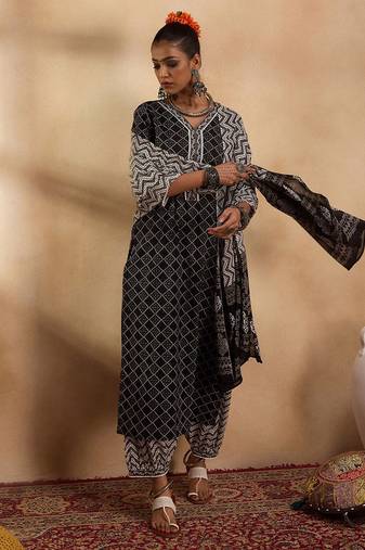 Printed Regular Pure Cotton Kurta with Salwar & Dupatta
