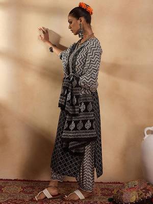 Printed Regular Pure Cotton Kurta with Salwar & Dupatta 4