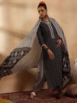 Printed Regular Pure Cotton Kurta with Salwar & Dupatta 6