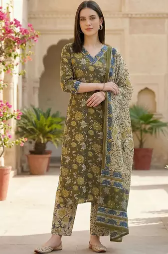 Women Floral Printed Regular Pure Cotton Kurta with Trousers & With Dupatta