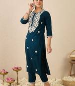 Women Floral Embroidered Regular Thread Work Kurta with Trousers