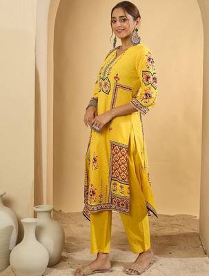 Ethnic Motifs Printed V-Neck Pure Cotton Straight Kurta With Trousers & Dupatta 4