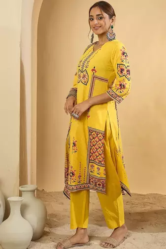 Ethnic Motifs Printed V-Neck Pure Cotton Straight Kurta With Trousers & Dupatta