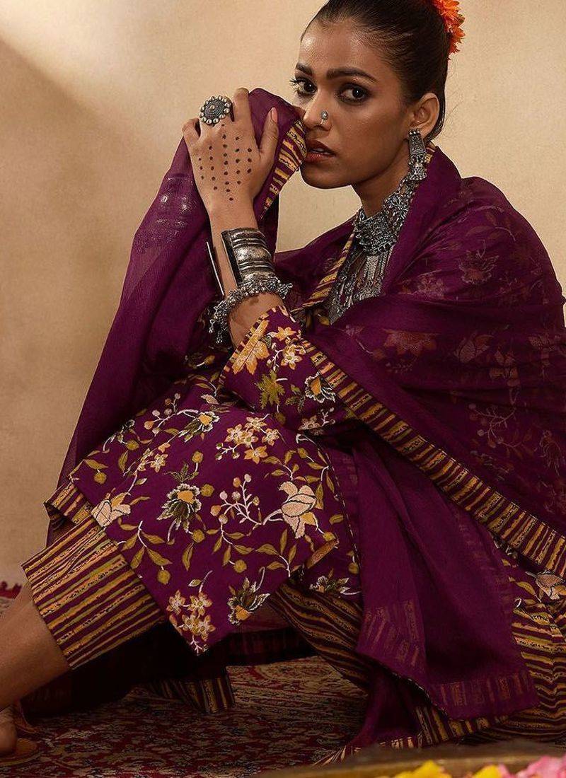 Floral Printed Straight Pure Cotton Kurta with Trousers & Dupatta