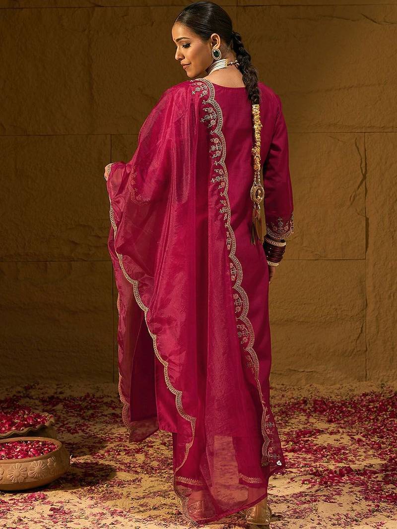 Floral Embroidered Sweetheart Neck Straight Kurta With Trousers & Dupatta