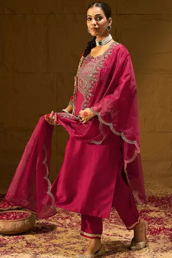 Floral Embroidered Sweetheart Neck Straight Kurta With Trousers & Dupatta