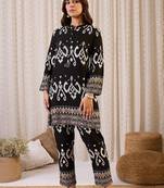 Ethnic Motifs Printed Straight Kurta With Trouser