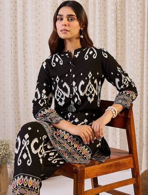 Ethnic Motifs Printed Straight Kurta With Trouser 5