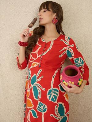 Women Floral Printed Pure Cotton Kurta with Trousers 2