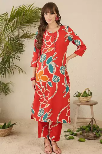 Women Floral Printed Pure Cotton Kurta with Trousers
